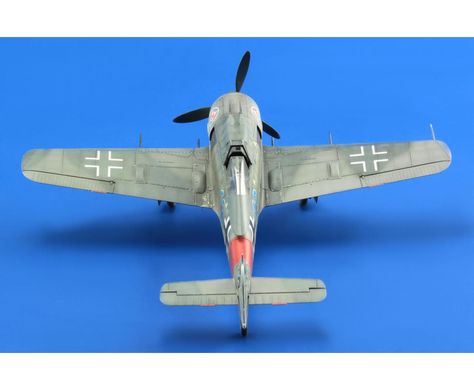 Assembled model 1/72 Focke-Wulf Fw 190A-8 ProfiPack propeller plane Eduard 70111