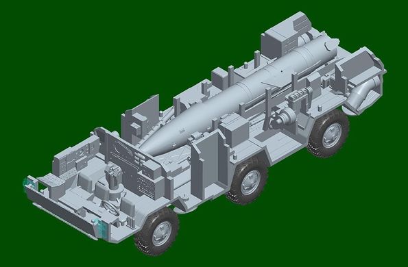Збірна модель 1/72 Точка 9K79 Tochka (SS-21 Scarab) IRBM HobbyBoss 82935