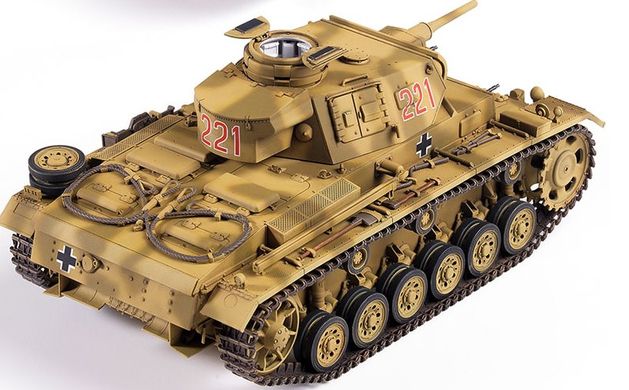 Збірна модель 1/35 танк GERMAN PANZER III Ausf. J "North Africa" Academy 13531