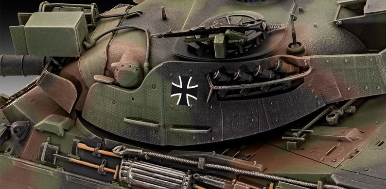 Сборная модель 1/35 танка Gift Set Leopard 1 A1A1-A1A4 Revell 05656