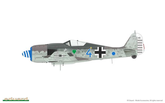 Сборная модель немецкого истребителя Fw 190A-8 Weekend edition Eduard 84122