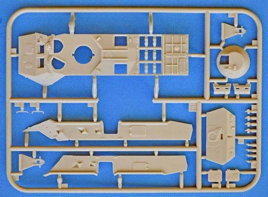 Prefab model 1/72 armored personnel carrier BTR-80 early ACE 72171