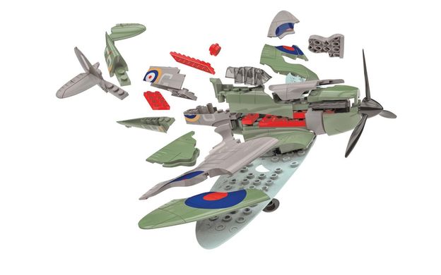 Assembled model D-Day Spitfire Quickbuild Airfix J6045