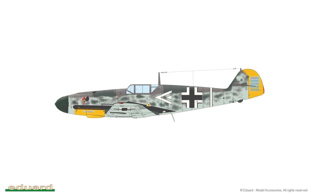 Сборная модель 1/72 винтовой самолет Bf 109F-4 Profipack Eduard 70155