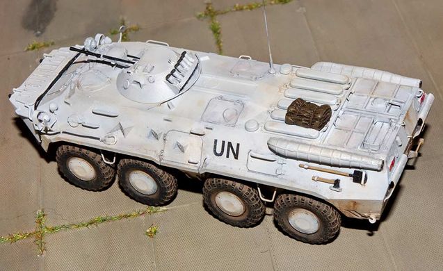 Prefab model 1/72 armored personnel carrier BTR-80 early ACE 72171