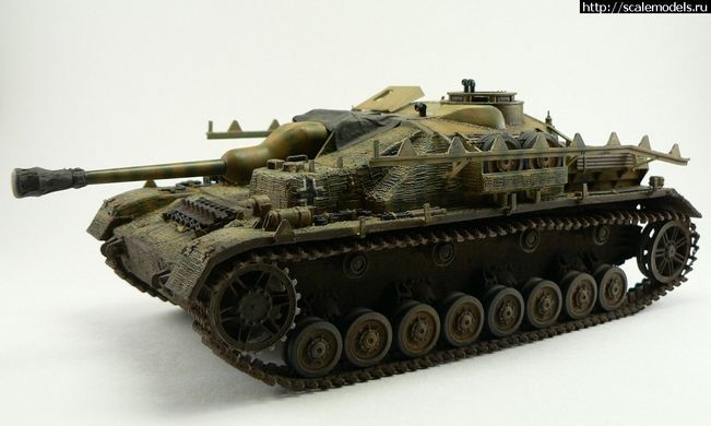 Збірна модель 1/35 винищувач танків Sd.Kfz. 167 StuG. IV Early Production with Zimmerit Dragon 6615