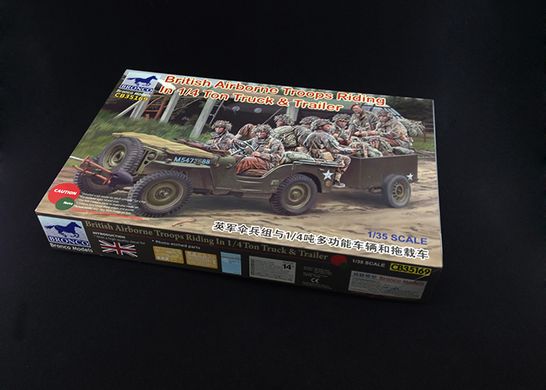 Збірна модель 1/35 Американський автомобіль Jeep Willys MB з причепом та фігурами британських десант