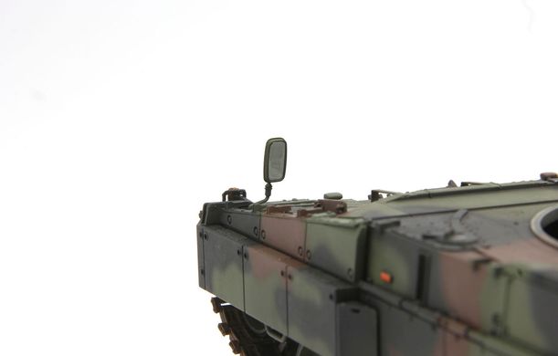 Збірна модель 1/35 німецький основний бойовий танк Leopard 2 A7 Леопард Meng Model TS-027