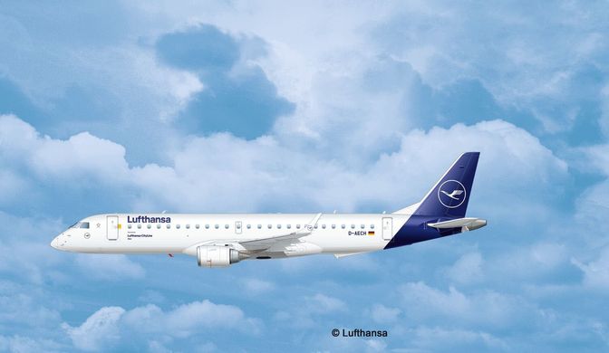 Prefab model 1/144 airplane Embraer 190 Lufthansa New Livery Revell 03883