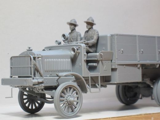 Фигуры 1/35 Водители США (1917-1918) (2 Фигуры) ICM 35706