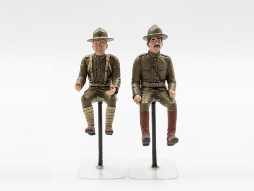 Фигуры 1/35 Водители США (1917-1918) (2 Фигуры) ICM 35706