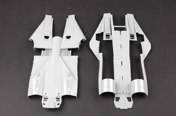 Assembled model 1:32 aircraft Grumman F-14A Tomcat Trumpeter 03201