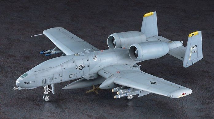 Сборная модель американский штурмовик A10 Thunderbolt II 'UAV' Hasegawa 02307