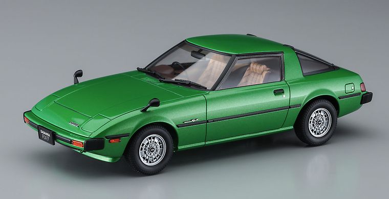 Збірна модель 1/24 автомобіль Mazda Savanna RX-7 (SA22C) Early Version Limited (1978) Hasegawa HC43