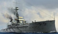 Assembled model 1/700 ship HMS Dreadnought 1907 Trumpeter 06704