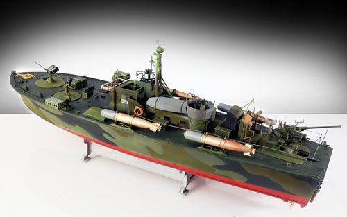 Збірна модель 1/35 швидкий корабель атакуючий Elco 80' Torpedo Boat PT-596 PRM Edition Italeri 5602