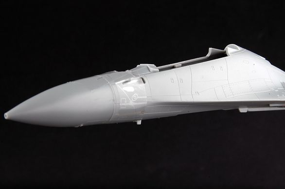 Збірна модель 1/72 винищувач Су-27СК китайський винищувач J-11B Trumpeter 01662