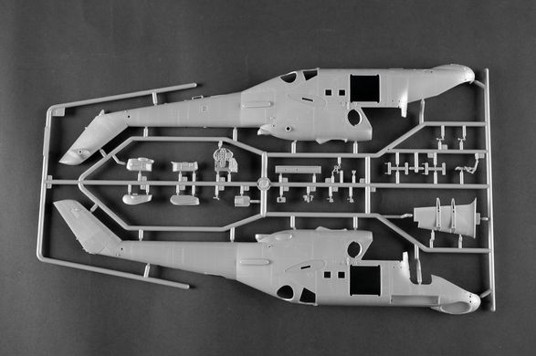 Збірна модель 1/48 гелікоптер Mi-24P Hind-F на озброєнні Trumpeter 05829