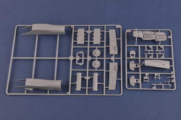 Збірна модель 1:48 винищувач Su-27UB Flanker C Hobby Boss 81713