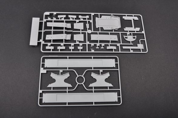 Сборная модель 1:350 корабль HMS TYPE 23 Frigate Trumpeter 04544