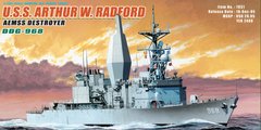 Сборная модель 1/700 американский ракетный эсминец USS Arthur W Radford Aemss Dragon 7031