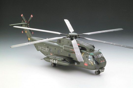 Сборная модель 1/48 вертолета Sikorsky CH-53 GS/G Revell 03856