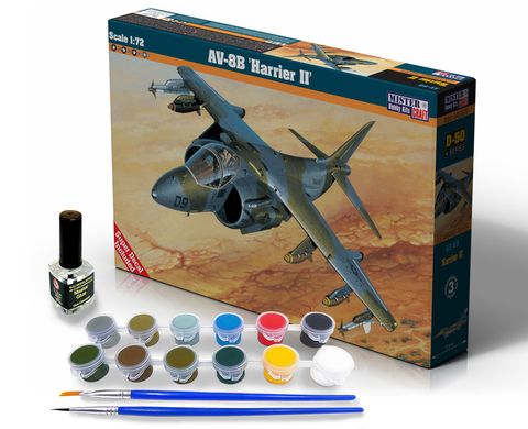 Сборная модель 1/72 самолет AV-8B 'Harrier II' Стартовый набор MisterCraft D50