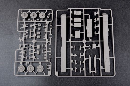 Сборная модель 1/35 реактивная система залпового огня ТОС-1А Trumpeter 05582