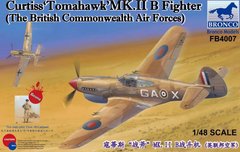 Збірна модель 1/48 винищувач Curtiss Tomahawk MK.II B ВПС Британської Співдружності Bronco FB4007