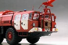 Сборная модель 1/35 аэродромный пожарный автомобиль AA-60 (7310) model 160.01 ARFF Trumpeter 01074