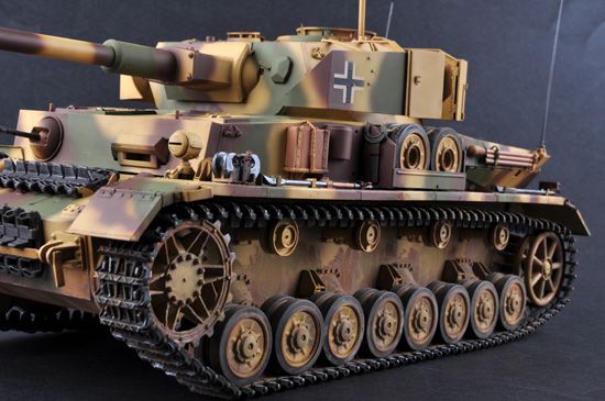 Збірна модель 1/16 німецький спостережний середній танк Panzer Beob.Wg. IV Ausf.J Trumpeter 00922