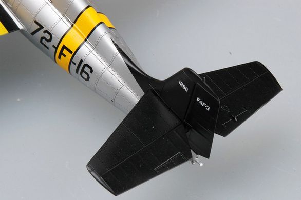 Сборная модель 1/32 истребитель Grumman F4F-3 "Wildcat" ранняя версия Trumpeter 02255