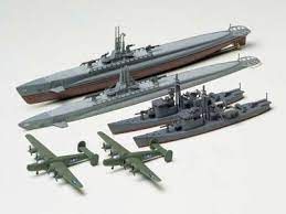 Сборные модели 1/700 U.S. Submarine Gato Class & Japanese Submarine Chaser No.13 Tamiya 31903