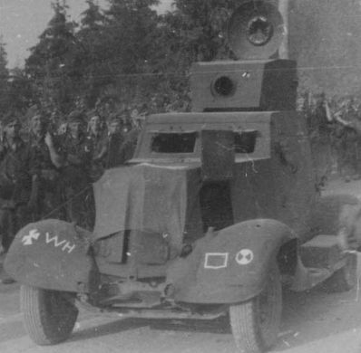 Збірна модель 1/48 легкий бронеавтомобіль Ба-20 ранній циліндрична башта ACE 48108
