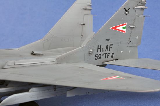 Збірна модель 1/32 винищувач МіГ-29А "Точка опори" Mig-29A Fulcrum Trumpeter 03223