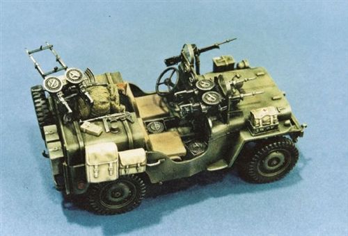 Збірна модель 1/35 військовий автомобіль Commando Car Italeri 0320