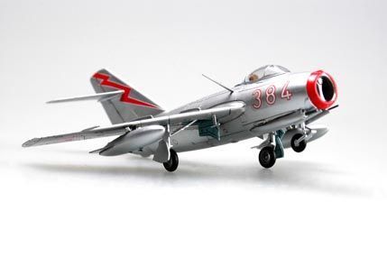 Збірна модель 1:72 винищувач MiG-15bis Fagot Hobby Boss 80263