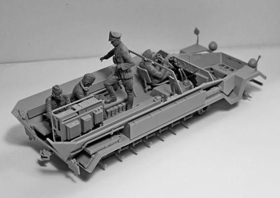 Фигуры 1/35 Немецкий экипаж командной машины (1939-1942 гг.) (4 фигуры) ICM 35644