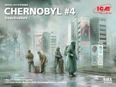 Figures 1/35 Chernobyl #4. Deactivators (4 figures) ICM 35904