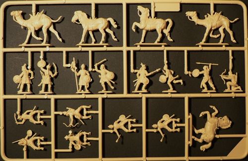 Збірна модель 1/72 фігури Сарацинські воїни XI століття Italeri 6010