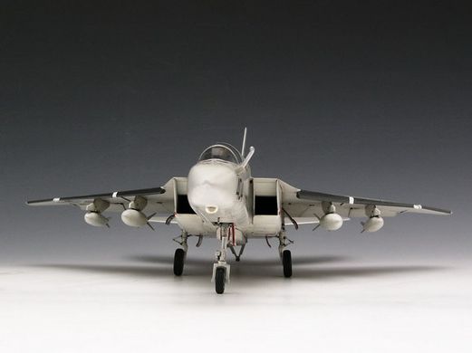 Сборная модель 1/48 самолет North American RA-5C Vigilante Trumpeter 02809