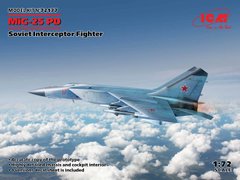 Prefab model 1/72 aircraft MiG-25PD, Soviet fighter-interceptor ICM 72177