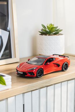 Збірна модель 1/24 автомобіль Corvette C8 Coupé ® Revell 07714