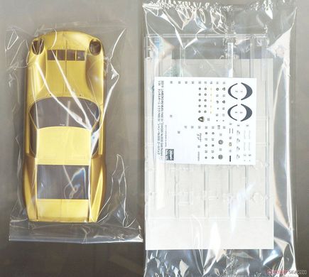 Збірна модель 1/24 автомобіля Lamborghini Miura P400 SV "Chassis No.5030 Gold Restore" Hasegawa 2031