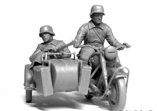 Фигуры 1/35 немецкие мотоциклисты на мотоциклах (с фототравкой) MASTER BOX MB 3548F