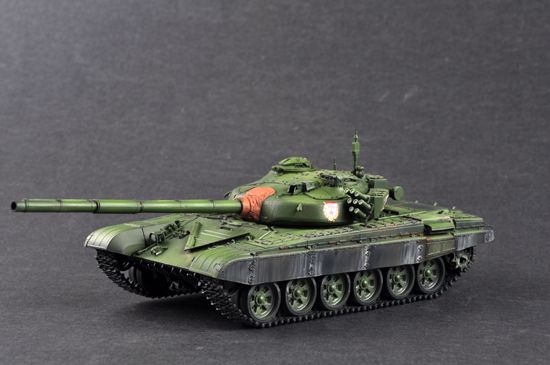 Збірна модель 1/35 танк T-72B MBT Trumpeter 05598
