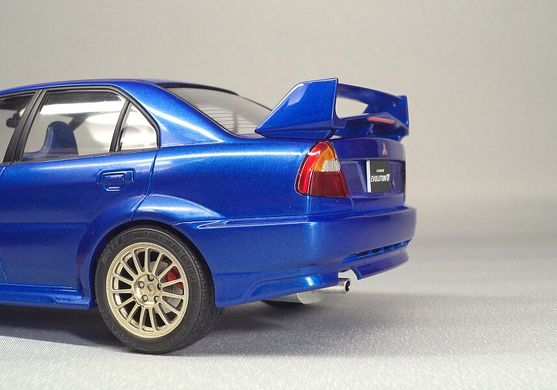 Сборная модель 1/24 автомобиля Mitsubishi Lancer Evolution VI Tamiya 24213