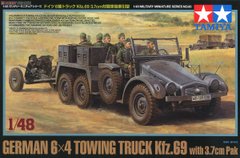 Збірна модель автомобіля German 6x4 Towing Truck Kfz.69 with 3.7cm Pak Tamiya 32580 1:48