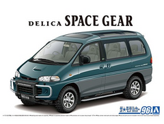 Збірна модель 1/24 автомобіль Mitsubishi PE8W Delica Space Gear '96 Aoshima 06140