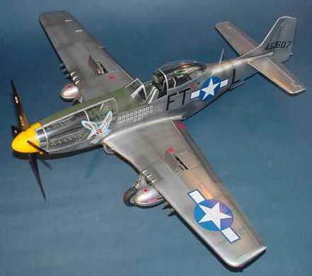 Сборная модель 1/24 истребитель P-51 "Мустанг" Trumpeter 02401